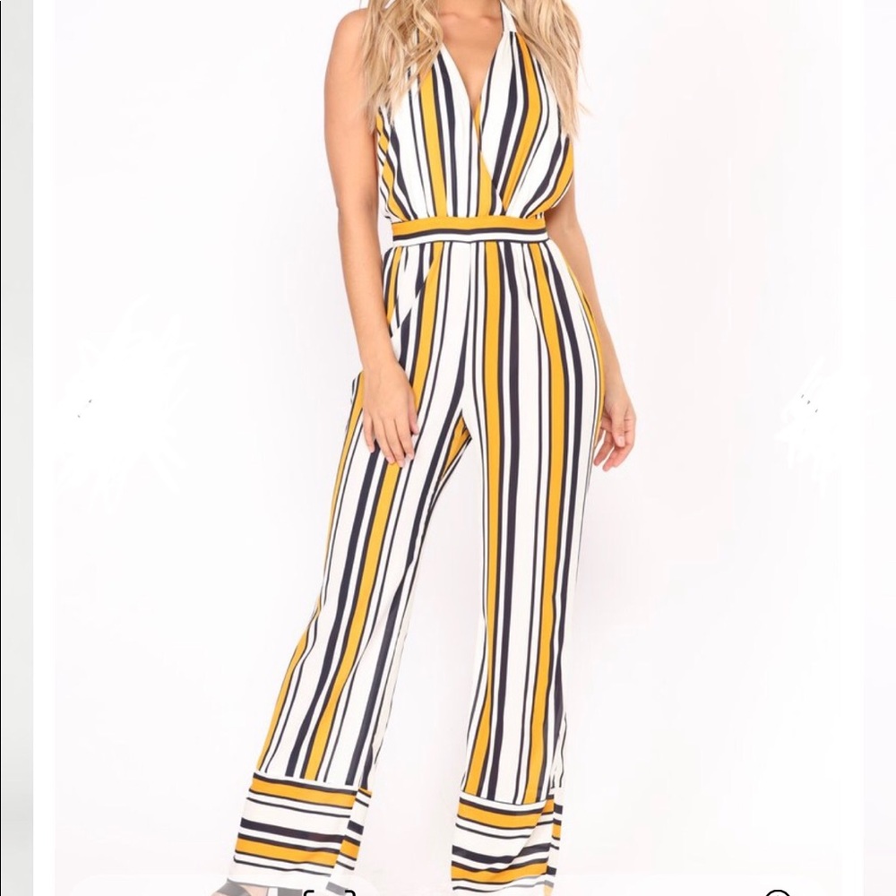 🎉2X HOST PICK🎉🧡Striped Wide-Leg Jumpsuit🧡